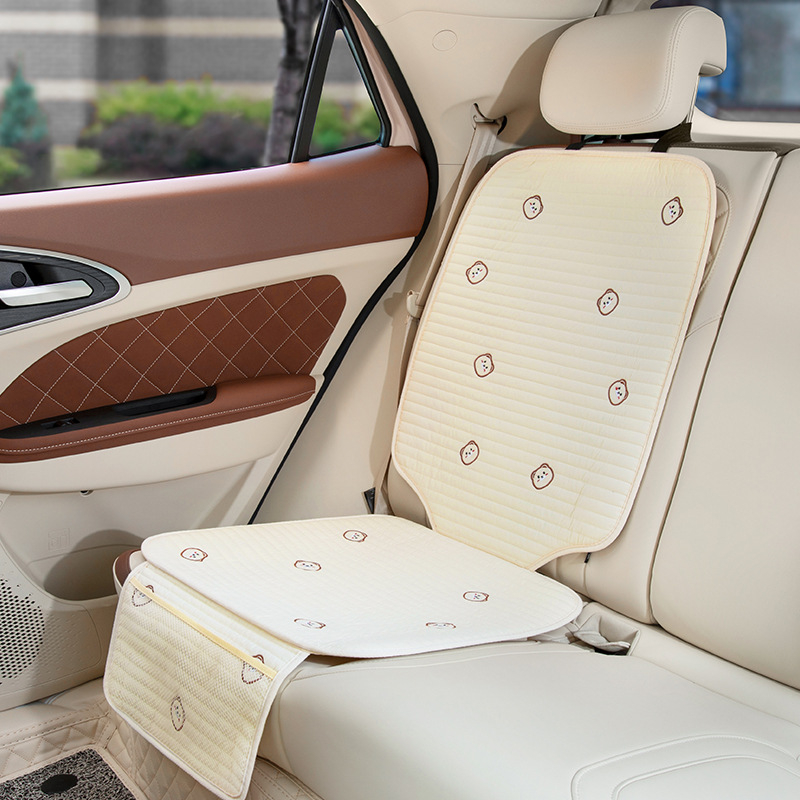 Autó gyermekbiztonsági ülésvédő párna - vastagított csúszásmentes párna, poliészter felület, töltet szintetikus rostokkal, univerzális illeszkedés