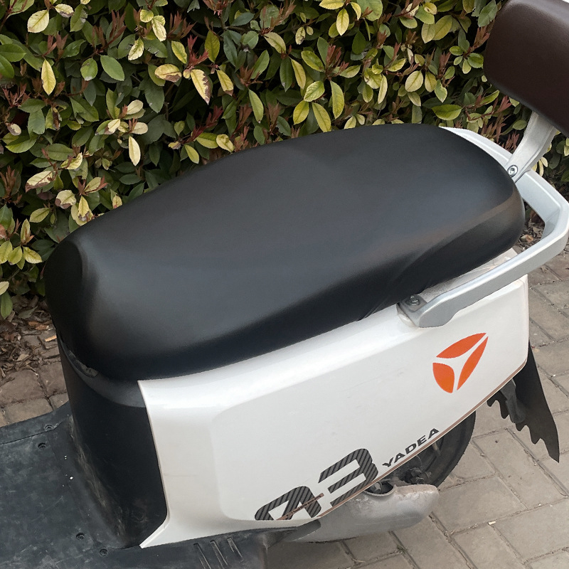 Set navlaka za sjedalo električnog vozila – PU, vodootporan, UV zaštita, universalna prilagodba za sva četiri godišnja doba, pogodan za električna vozila, motocikle i skutere