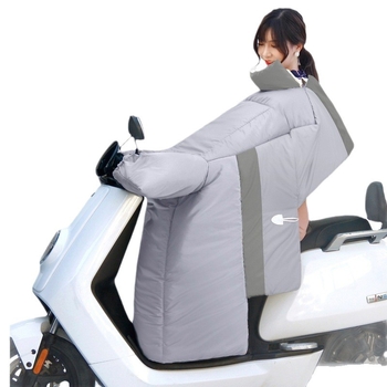 Zimska navlaka za vjetrobran motocikla, tricikla i električno vozilo; materijal: poliester svila; vodootporno; tisk logotipa; prilagodba dostupna.