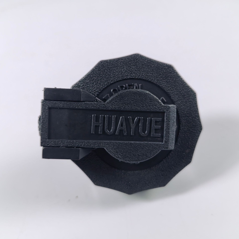 Capac rezervoar combustibil pentru Isuzu, JMC și Qingling Emperor camion ușor, model 100P600P Kaiyun, cod 028