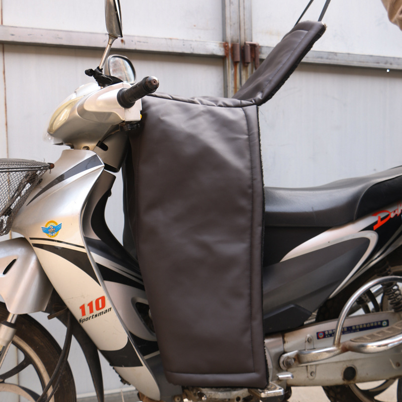 Fubao Bőrből készült téli szélvédő takaró motorkerékpárok és elektromos járművekhez — vízálló, minimalist stílus