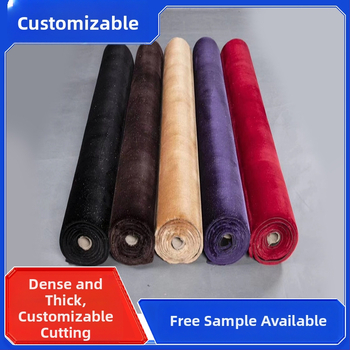 Automobilový podlahový koberec s povrchom pripomínajúcim vlnu a hviezdnym nebom, 360° šitie okolo okraja, dvojvrstvová konštrukcia, univerzálne uchytenie (materiál: napodobenina vlny; vzor: hviezdna obloha; šitie: 360°; vrstvy: 2)