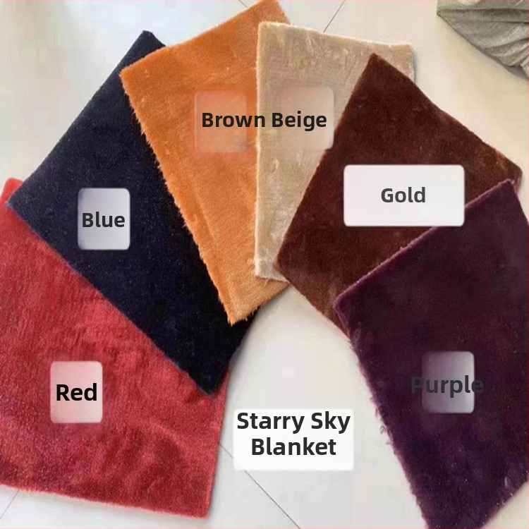 Automobilový podlahový koberec s povrchom pripomínajúcim vlnu a hviezdnym nebom, 360° šitie okolo okraja, dvojvrstvová konštrukcia, univerzálne uchytenie (materiál: napodobenina vlny; vzor: hviezdna obloha; šitie: 360°; vrstvy: 2)