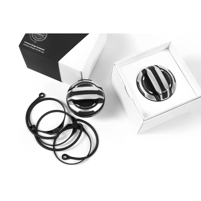 Deca poklopac spremnika goriva, druge generacije, za Porsche Cayenne 718 (modeli 971044261/971044251; materijal: aluminijska legura i ABS)