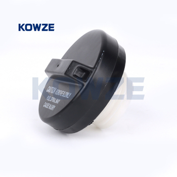 Capac rezervoar combustibil MB400395/MB846770/MR135580/MN106160 pentru L200/L300 (1996-2007) – Plastic KOWZE