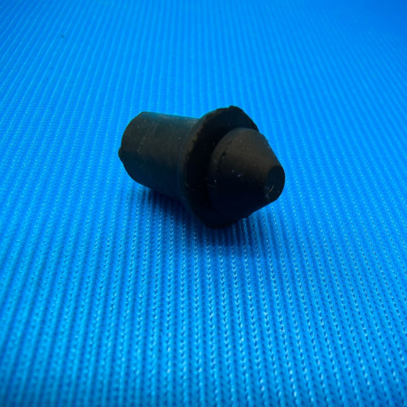Gumene granule za apsorpciju vibracija za poklopac spremnika Infiniti QX60/JF15 - 01658-3RA0A