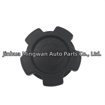 Olejový uzáver / uzáver palivovej nádrže pre Nissan New Gold Cup, model 15255-D5502 / 15255 D5502; kompatibilné s Nissan New Gold Cup; účel: olejový uzáver / uzáver palivovej nádrže.