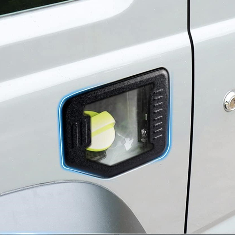 Vanjske naljepnice za Suzuki Jimny JB74 (2019–2025) s prozirnim poklopcem spremnika
