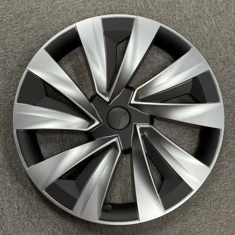Tesla Model Y 19-inčni dvobojni srebrno-crni zaštitnici sredine kotača