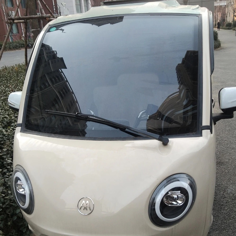 Komplet auto folija za prozore - samoljepljiva, nano keramička izolacija, propusnost svjetla 51–60%, 6-godišnje jamstvo