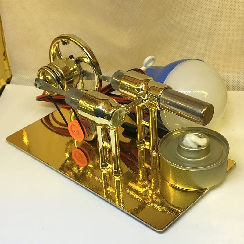 Stirlingi mootori mängumudel, metallkonstruktsiooniga, sobiv 61+ vanusele, hariv aurumasina demonstratsioon