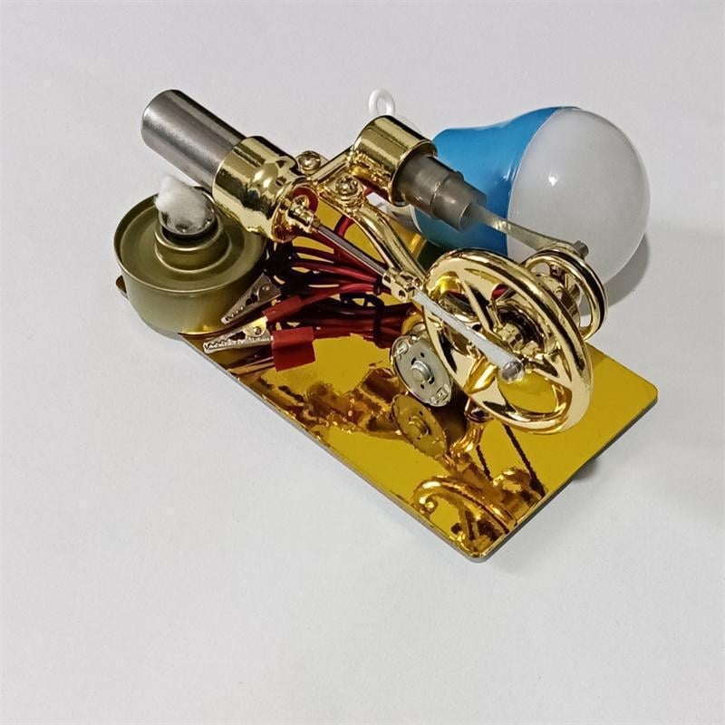 Stirlingi mootori mängumudel, metallkonstruktsiooniga, sobiv 61+ vanusele, hariv aurumasina demonstratsioon