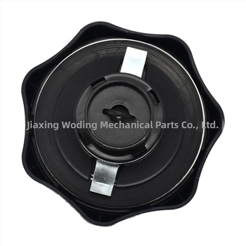 R5511-51120 Uzáver paliva s dvoma kľúčmi — Kompatibilný s Kubota KX057-4, KX018-4