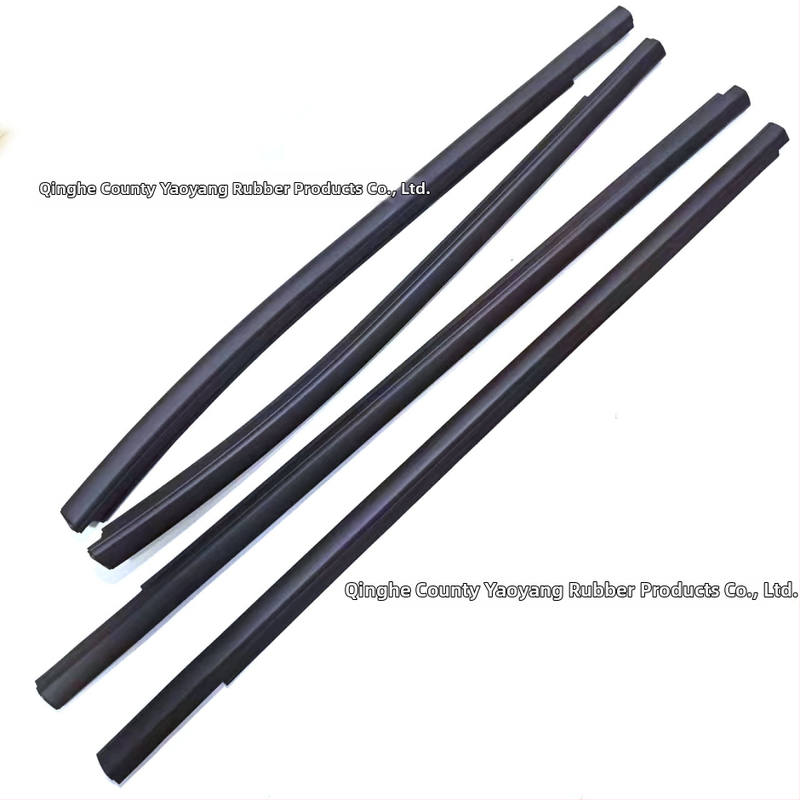 Gumený tesniaci pás okna Ford Ranger 2013-2021