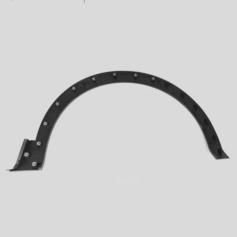 Sign Logo Wheel Eyebrow – Plastic; Modele: 98116335XT, 98116391XT, 98116332XT, 98116390XT; Compatibil cu Peugeot 4008