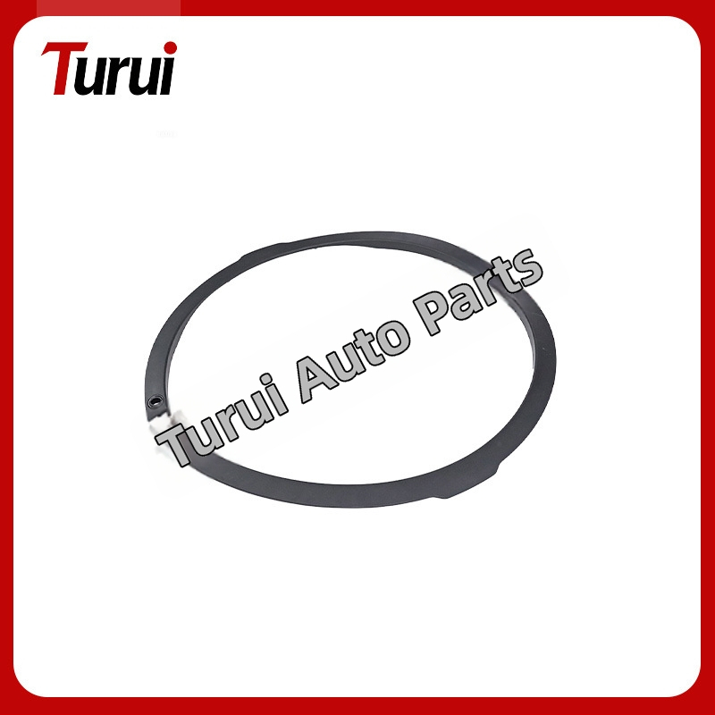 Predný okraj blatníka (bez dier) pre Land Rover Range Rover Evoque 2012–2018; Materiál: Plast; Model: LR036051 LR036053; Číslo dielu: LR036051 LR036053