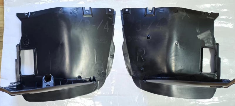 BMW E46 garnitură interioară a aripii față, plastic — numere de piese 51718193812/81251718193811