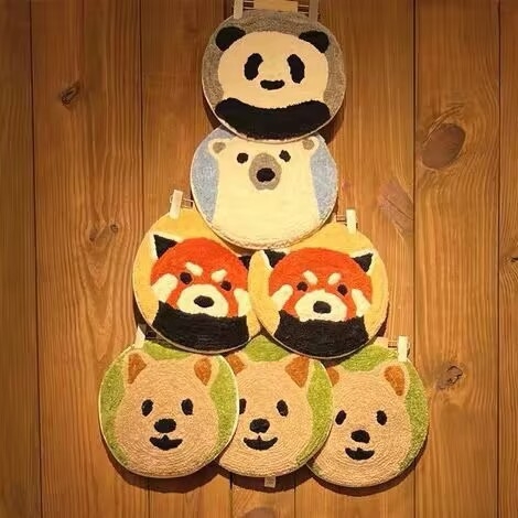 Jastučnica za balkon s motivom slatkih životinja, protuklizna površina, punjenje poliester vlaknima, crtani stil, prilagodljivo.