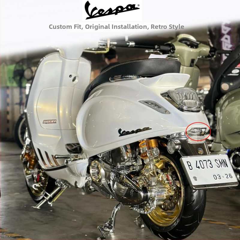 Zadný blatník Vespa Spring Sprint 150 – originálny, elektroplátovaný povrch, PVC materiál, model E80