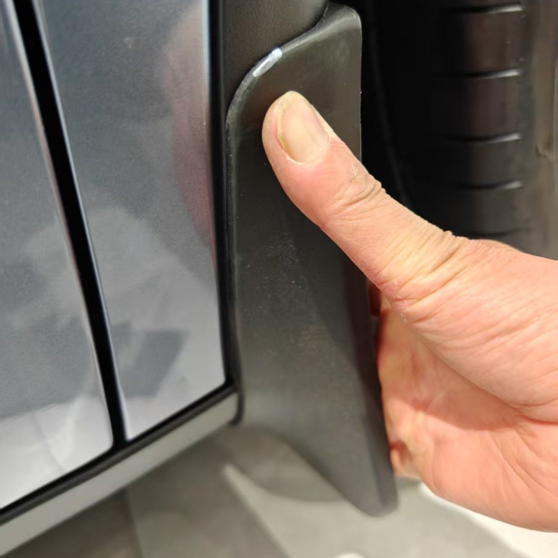 Branik kotača za Tesla Model Y 2025, PP plastika, crna