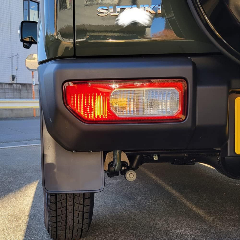 Blatnik za gume JB64 za JIMNY — ABS materijal, 2018–danas