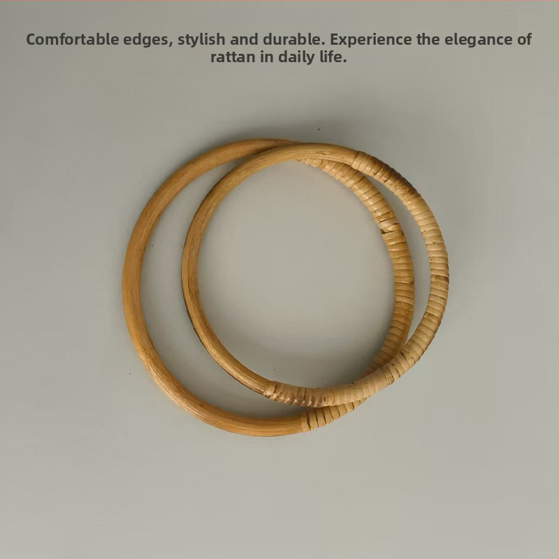 Kruhová rúčka na tašku z ratanu - tkaná kruhová rúčka, jar 2025, mestský minimalizmus, doplnky na batožinu