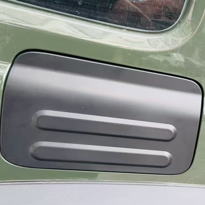 ABS κάλυμμα γεμίσματος καυσίμου με διακοσμητικό αυτοκόλλητο για Jimny 5 πόρτες – Teliga JK2122