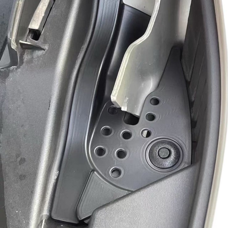 Volvo XC60 kabin-drenázfedél – levelek és törmelék okozta dugulások megelőzése (2018-2025, műanyag, testreszabható)