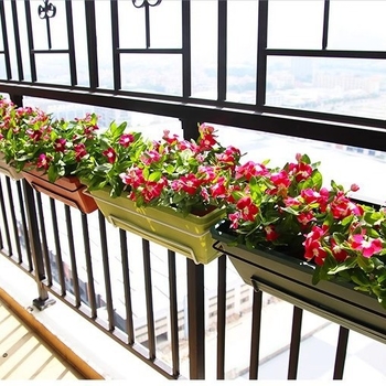 Επιτοίχιος βραχίωνας/βάση για γλάστρες μπαλκονιού — κατασκευή από ρητίνη, σκανδιναβικού στυλ; ανθεκτικό στη διάβρωση και ανθεκτικό