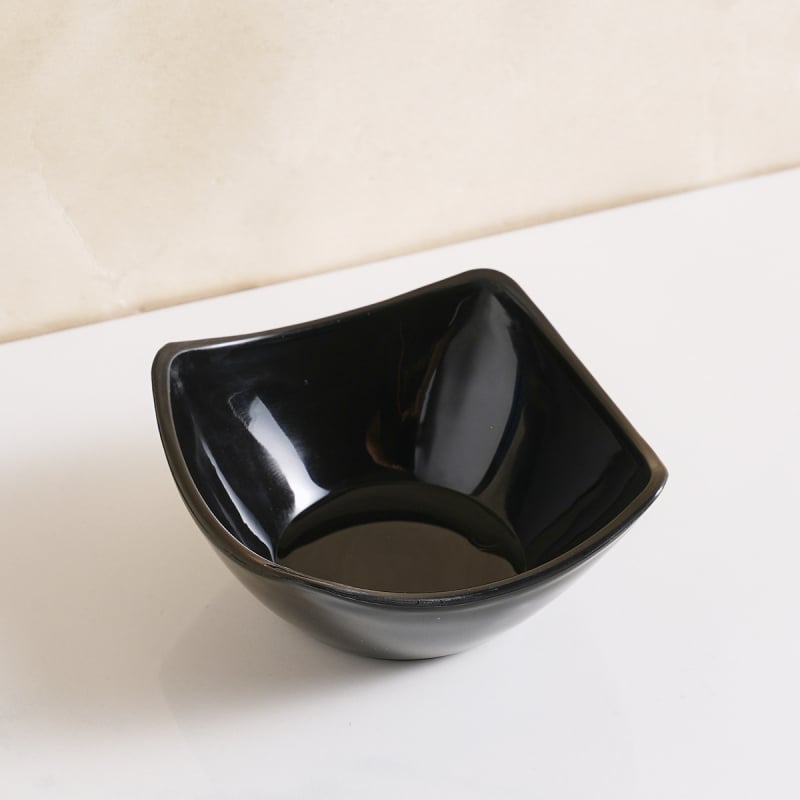 Квадратно блюдо за сосове и подправки, модерен минималистичен стил, подходящо за микровълнова, повърхност с горещ печат, възможна персонализация