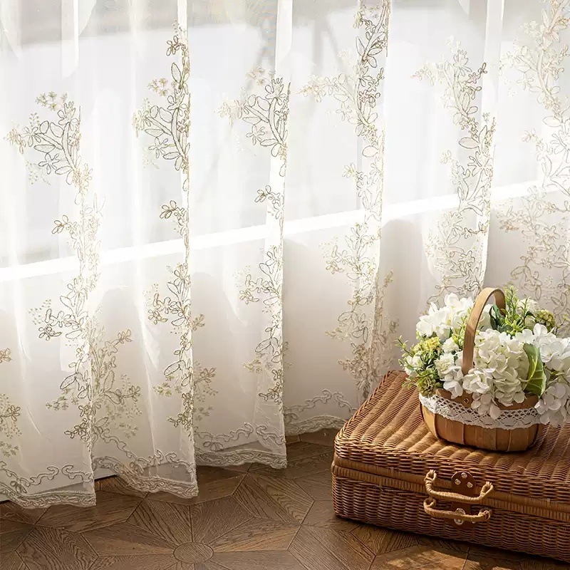 Hímzett géz függöny ablakhoz – poliészter, mosógépben mosható, dekoratív, alkalmas nappalira, hálószobára, dolgozószobára, balkonra