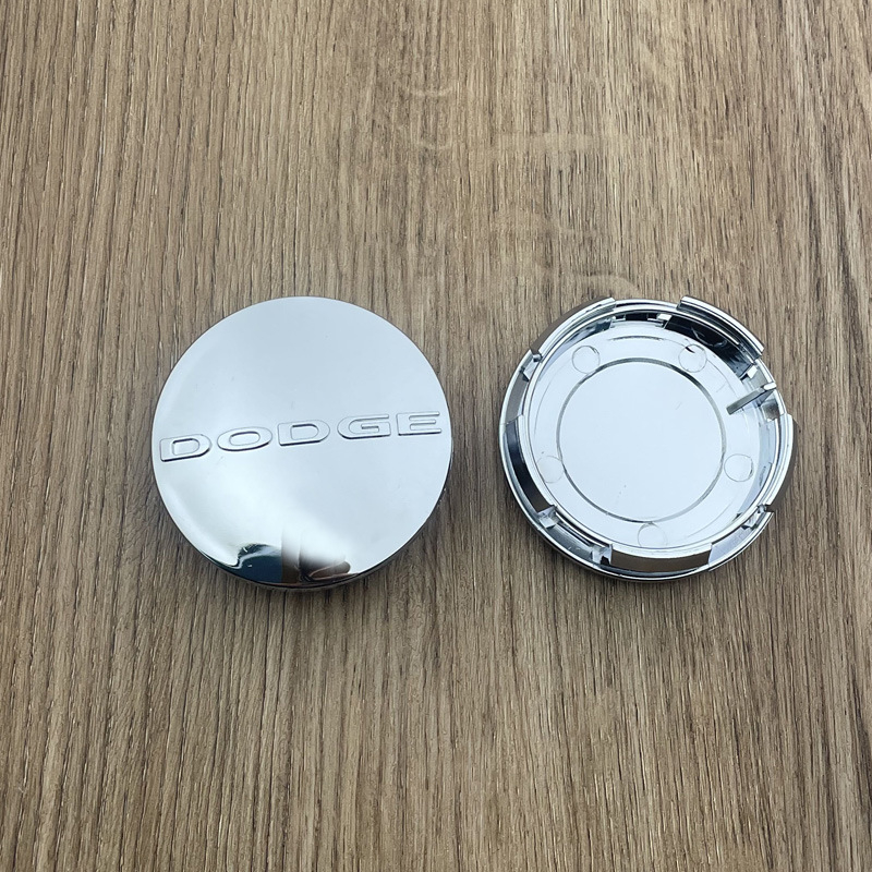 Poklopac centra kotača Dodge s RAM logom, ABS materijal, univerzalna kompatibilnost, bez prilagodbe