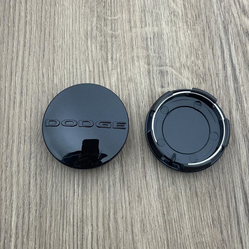 Poklopac centra kotača Dodge s RAM logom, ABS materijal, univerzalna kompatibilnost, bez prilagodbe