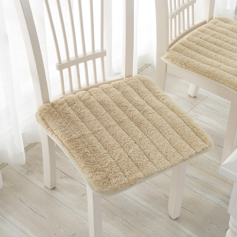 Párnázott székpárna plüss anyaggal, integrált asztal- és szék alátét, egyrészes irodai székpárna, testreszabható feldolgozás; fő anyag: 100%; másodlagos anyag: poliészter