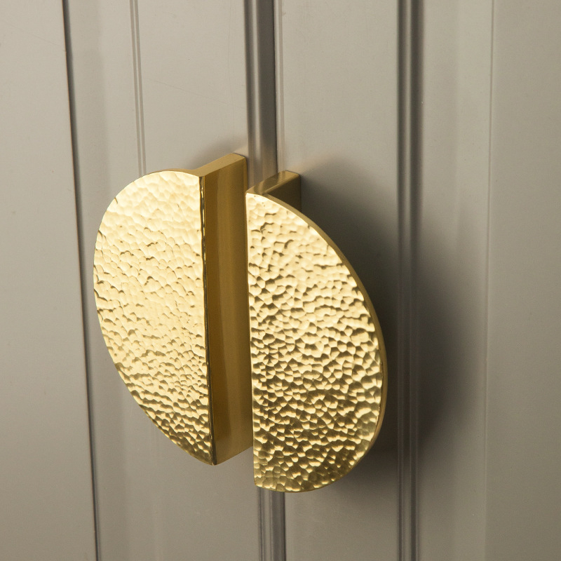 Drška za vrata ormarića - kaljena mesingana, kovana, model BYCW001 (BYCW001, Brass, Forging, Cabinet door)