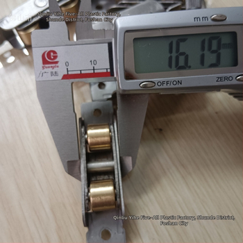 Rolka pre sieťové okno z nehrdzavejúcej ocele s mosadzným kolieskom, Model 88, Kód 77/88, Drážky pre lano radiuss 10, Nosnosť 50