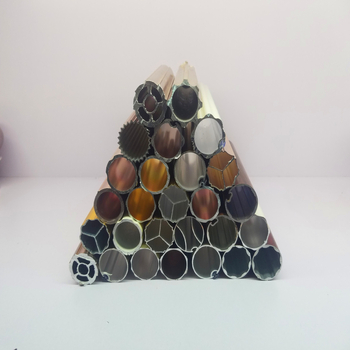 Alumíniumötvözetű római rúd függönyökhöz, modell 28#, díszes tartófej gyűrűvel, alkalmas minden függönytípushoz, márka Ruida Window Decoration