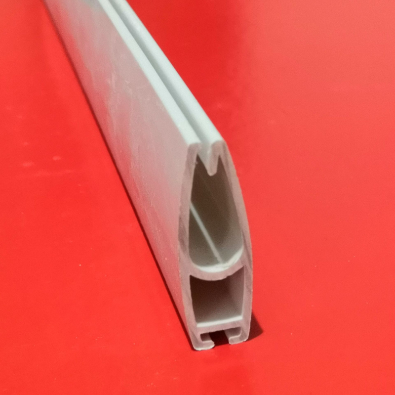 Donja šipka za rolete s brtvom za brtvljenje i pričvršćujućom trakom, model 32, PVC, marka Silver Window Rail