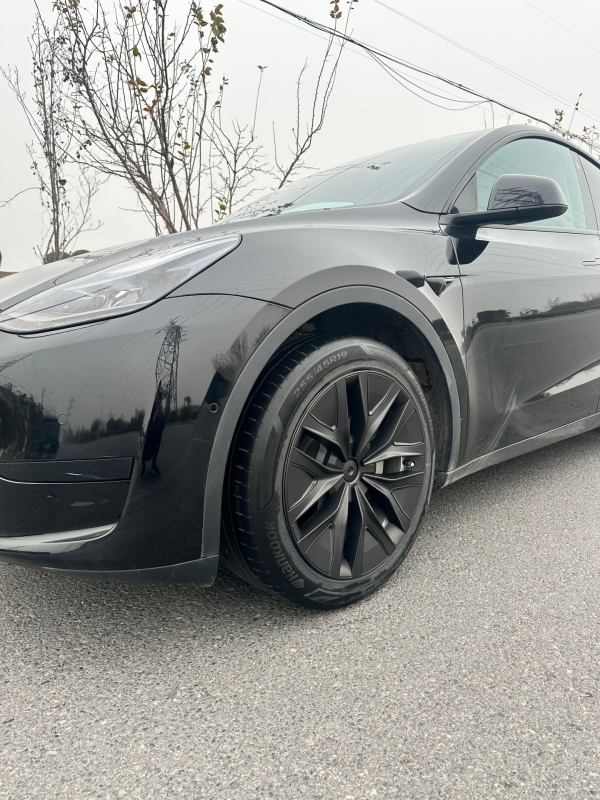 19-inčni poklopac središnjeg dijela kotača za Tesla Model Y, modeli 21–24, zaštita uz dekoraciju rubova