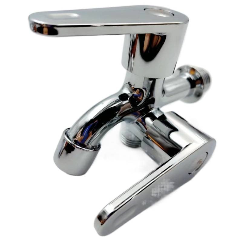 Robinet pentru mașina de spălat montat în perete: o intrare și două ieșiri; corp din aliaj de zinc; disc ceramic al valvei; interval de funcționare 0–90°C