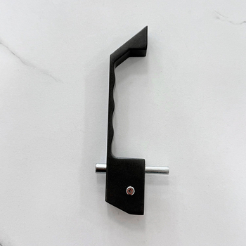 Kvaka za prozor s dijamantnom mrežom - aluminijski spoj, model 015, moderan jednostavan dizajn, završna obrada: sprej i elektropaliranje