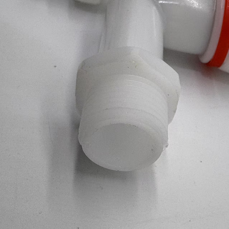 Plastična slavina za umivaonik, otvaranje ključem, keramički disk ventil, pogodan za umivaonik