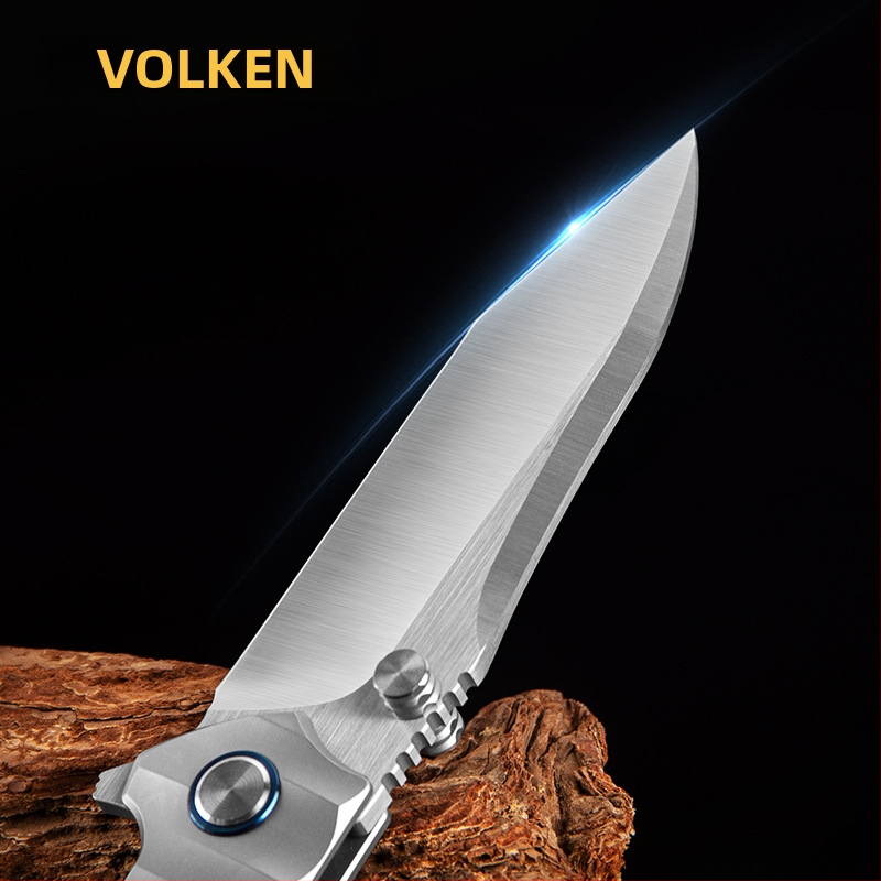 Woden multifunkčný skladací nôž, čepeľ z titánovej zliatiny, dĺžka čepele 8,9 cm, mechanizmus rýchleho otvorenia, pre kempovanie