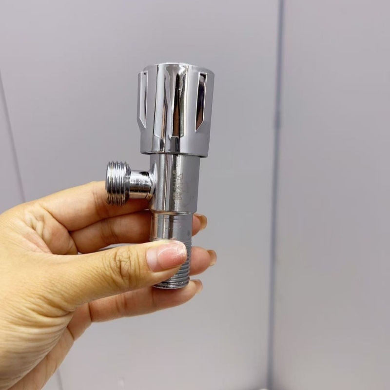 RM-910008 Valvă unghiulară pentru toaletă din cupru, Ventil triunghiular cu deschidere rapidă, Presiune de lucru 1.6, Material cupru, Greutate netă 158.6, Stil modern minimalist