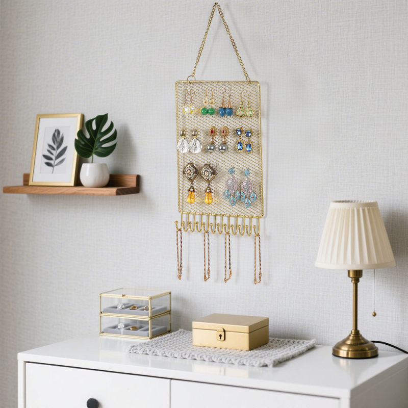 Ehete stend – metallkonstruktsioon; kuju: võrk-akna tüüpi kinnitatud konksuga; üks tasand; raua kunstiteos; kõrge kvaliteediga stiil