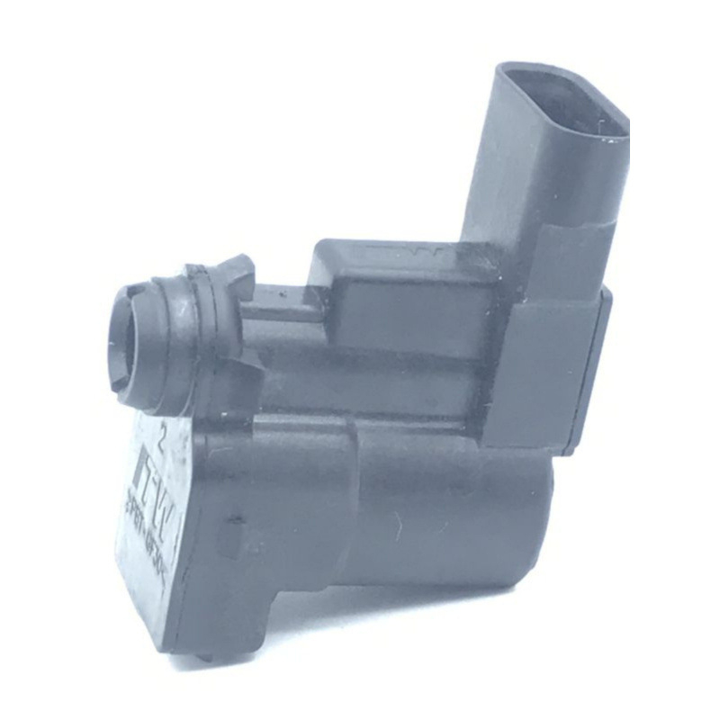 Ansamblu de fixare pentru capac rezervor pentru X1X2X3X4X6 cu clips, pin de blocare, arc — Brand: Other; Material: Seven; Modele aplicabile: Seven; Asistență instalare