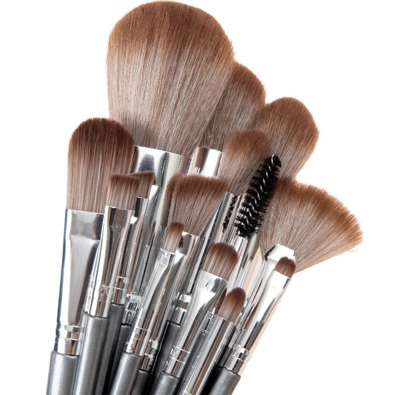 Qiuyang 14‑τεμάχιο σετ πινέλων μακιγιάζ με συνθετικές τρίχες, πλαστικές λαβές, φορητός σχεδιασμός