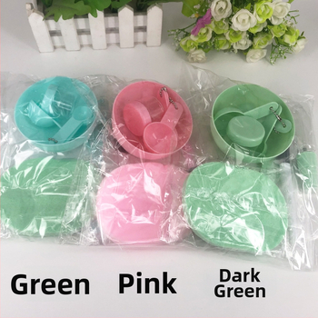 Σετ 9 τεμαχίων εργαλείων ομορφιάς προσώπου με μπολ για μάσκες, πινέλα, μετρητικό κουτάλι, σφουγγάρι καθαρισμού, φιάλη αφρού και ψεκαστήρα – Huangbao; καθαρό περιεχόμενο 50 g; συσκευασία 150 τεμάχια.