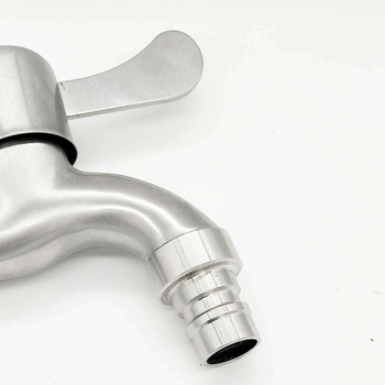 Kran za perilicu rublja — 304 nehrđajući čelik, brzo otvaranje, zidna ugradnja, keramički disk ventila, četiri ulaza/izlaza