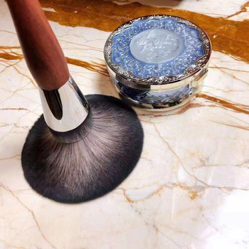 Usna četkica s drvenom drškom i vlaknastim dlačicama (Marka: Other, Materijal dlačica: vlaknasti, Drška: drvena)